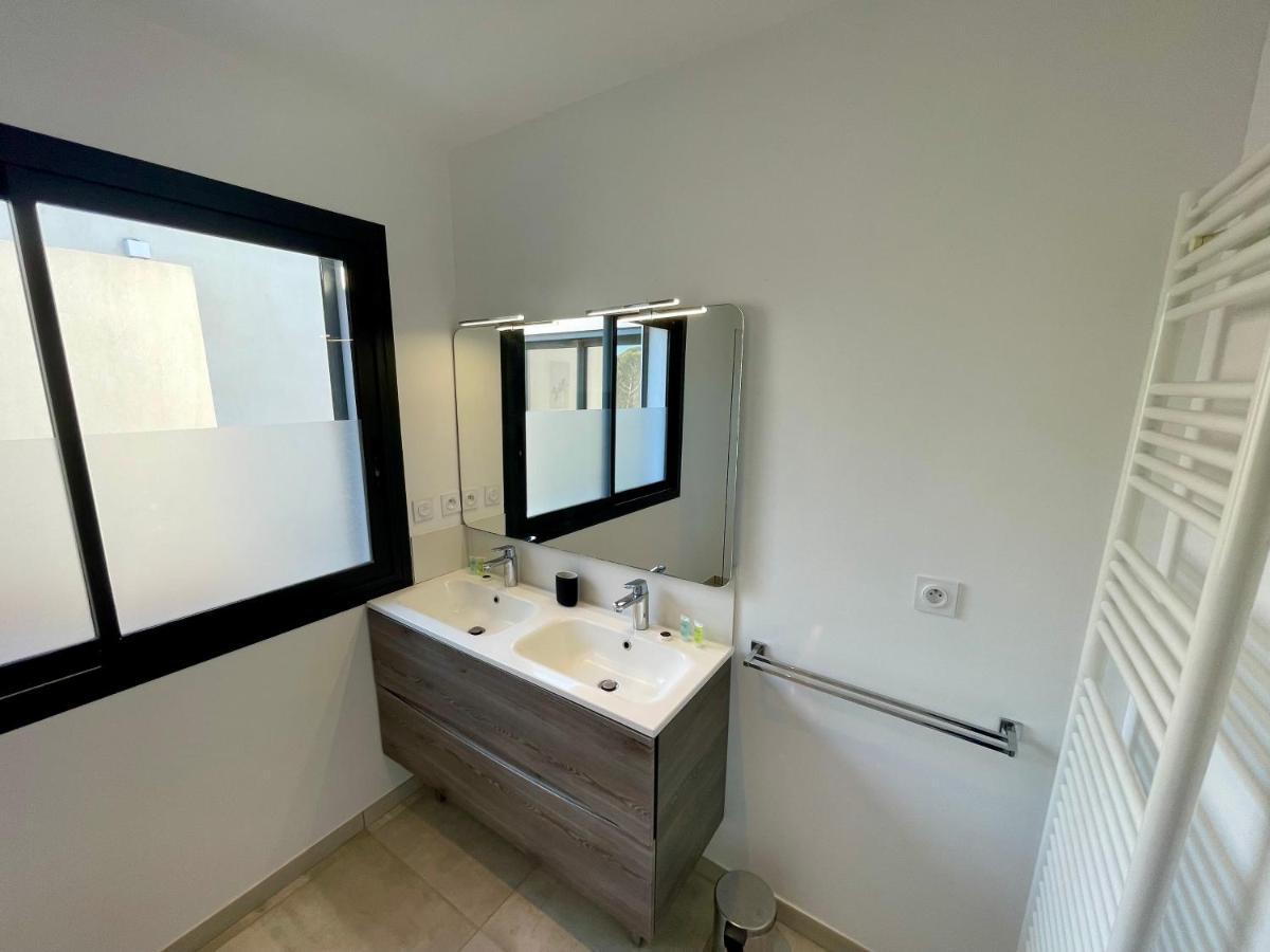 Appartement Luxe Le Levant Hyeres Exterior photo